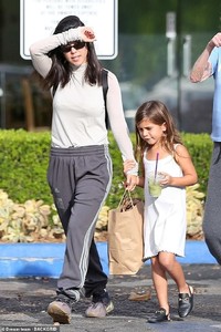 5521550-6327853-Keeping_a_low_profile_Kourtney_Kardashian_accompanied_Mason_and_-a-21_1540794011957.jpg