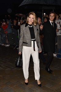            sey031018BZNimage7.jpg