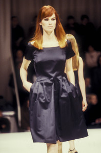 6_alberta-ferretti-fw-1995-7_html.thumb.JPEG.84cef60845bd7b1d0ab156797b2d135f.JPEG