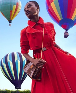 795746887_HarpersBazaarUSNovember2018-20.thumb.jpg.2996f20d7bba90586952f06a648d1d3f.jpg