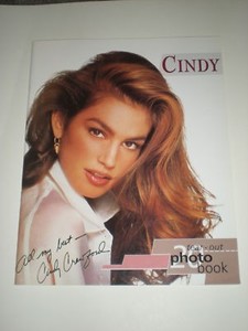 cindy-crawford-tear-photo-book_1_046ac727079b8bab54211ea71177bd73 (1).jpg