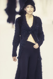 825384116_Complice1993WomenRTW40.thumb.jpg.586222b160244bf536d31353410f4084.jpg