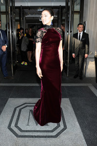 Gong + Li + Met + Gala + 2015 + вылеты + Mark + отель + QRvvbnmuJiVx.jpg