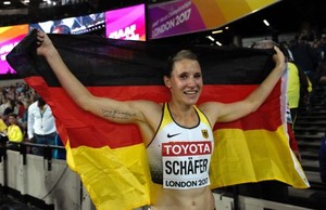 Carolin-Schafer--Celebrates-silver-medal-of-the-hepathlon-at-2017-IAAF-World-Championships--34-662x430.jpg