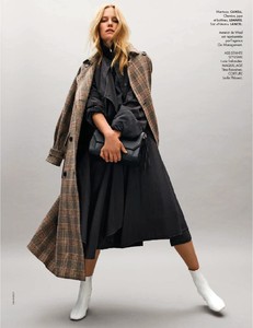 Elle3798-page-025.jpg