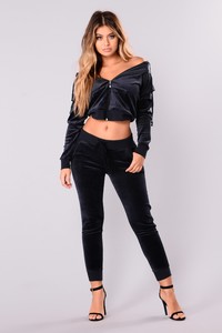 Fashion_Nova_09-06-17-345_432eb8fa-172a-48a2-9f75-a4fe16749f19.jpg