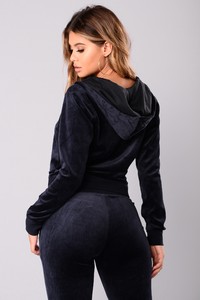 Fashion_Nova_09-06-17-361_e5c45818-1050-4b92-b0db-55a4b276ed8f.jpg