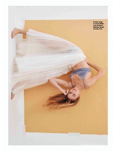 Grazia467-page-010.jpg