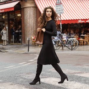 HM-Parisian-Girl-Outfits-Fall-2018-Lookbook01.jpg