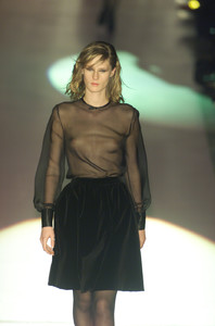Lawrence_Steele_Fall_2001_IFzvYivbgL7x.jpg