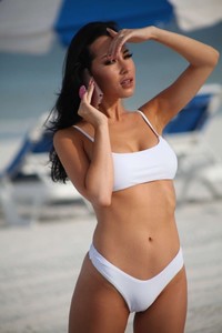 Lisa-Opie-in-White-Bikini-2018--04-662x993.jpg
