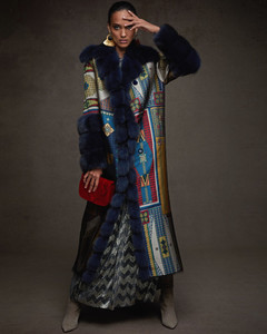 Pajaro-Geometric-Print-Fur-Trim-Car-Coat.thumb.jpg.8e29ae5f901adba9129ed752f4e5df04.jpg