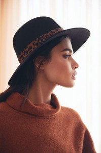 Rag-Bone-Zoe-Fedora-679x1019.thumb.jpg.80082020f09fa4713fc1d3dfe1abace6.jpg