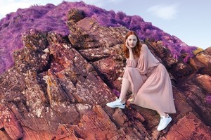 Stella-McCartney-adidas-Stan-Smith-Sneaker-Campaign02.thumb.jpg.9806b53964cab288f5cea5ce9f8138e3.jpg