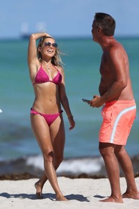 Sylvie-Meis-in-Pink-Bikini-2018--16-662x993.jpg