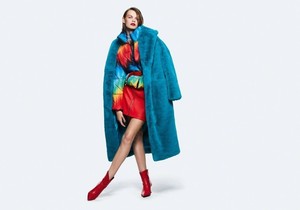 Topshop-Fall-Winter-2018-Campaign04.thumb.jpg.73ca07242a7ab406eba89826d735d32a.jpg