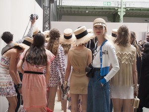 chanelss19b2.jpg