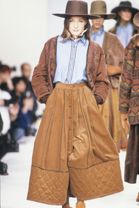 daniel-hechter-fw-1990-2.thumb.JPEG.a42af8370c5d5357a6f75ae9786f663e.JPEG