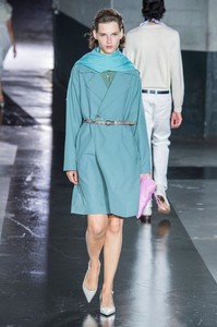 defile-apc-printemps-ete-2019-paris-look-29.thumb.jpg.a16f1d7fe2d82b9d8dec513624d32dcd.jpg