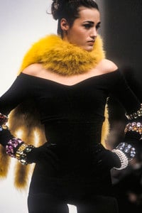 dolce-gabbana-fw-1991-2.thumb.jpg.3ca98b9ea57a88cdef4989ad3fd49b5e.jpg