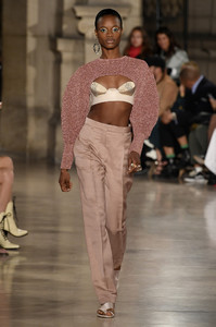 esteban-cortazar-rtw-spring-2019-paris-fashion-week-pfw-005(1).thumb.jpg.265d88720a08b3a976cfb70a99a46fe3.jpg