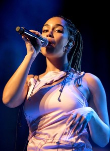 jorja-smith-performs-at-the-o2-academy-birmingham-10-13-2018-11.jpg