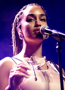 jorja-smith-performs-at-the-o2-academy-birmingham-10-13-2018-4.jpg