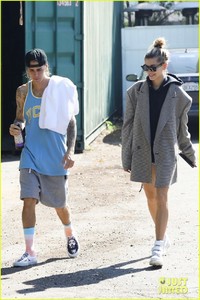 justin-bieber-hailey-baldwin-october-2018-08.jpg