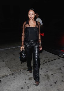 karrueche-tran-night-out-style-10-26-2018-2.jpg