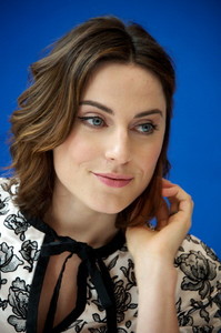 kinopoisk.ru-Antje-Traue-2221857.jpg