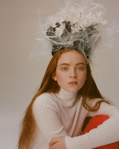 kinopoisk.ru-Sadie-Sink-3091997.jpg