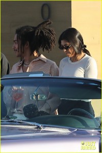 kourtney-kardashian-luka-sabbat-kendall-jenner-october-2018-01.jpg