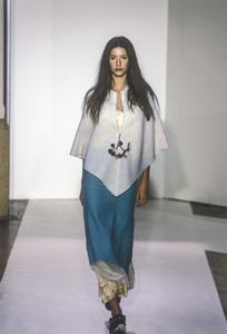 marni-ss-1999-3.thumb.JPEG.0846a309beaa4ba7b776ed6db7f9847f.JPEG