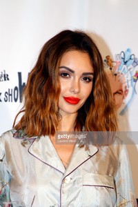 nabilla-benattia-attends-the-fashion-freak-show-as-part-of-the-paris-picture-id1042697256.jpg