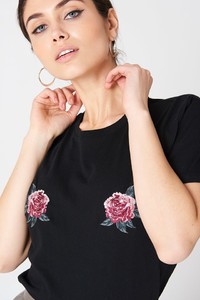 nakd_peony_embroidery_tee_1018-000954-0002_04g.jpg