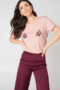 nakd_peony_embroidery_tee_1018-000954-0015_01a.jpg