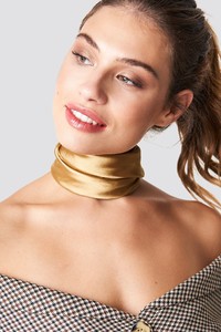 nakd_solid_satin_scarf_1015-001064-0013_02l.jpg