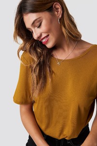 nakd_viscose_deep_back_tee_1044-000046-0780_02a.jpg