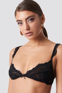 pamela_flounce_strap_lace_bra_1579-000035-0002_01a.jpg