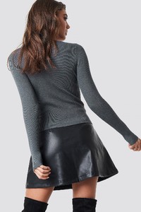 pamela_front_button_light_knit_sweater_1579-000033-0008_02b.jpg