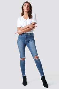 pamela_high_waist_ripped_jeans_1579-000001-0116_01c.jpg