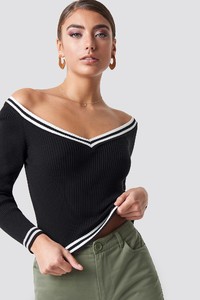 pamela_off_shoulder_knitted_stripe_sweater_1579-000019-0041_01a.jpg
