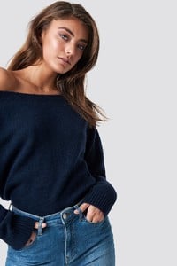 pamela_pamela_off_shoulder_knitted_sweater_1579-000017-0018_01a.jpg