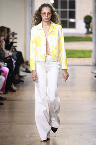 paul-and-joe-rtw-spring-2019-paris-fashion-week-pfw-006(1).thumb.jpg.0f62d61db9a2cd3983731aa654062fc1.jpg