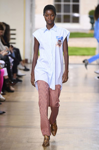 paul-and-joe-rtw-spring-2019-paris-fashion-week-pfw-021(1).thumb.jpg.8885987e6caa43bf437bb85051ab65b0.jpg