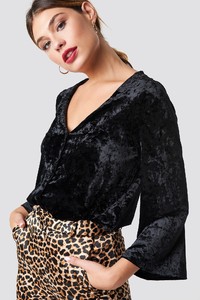 rut_velvet_button_bodysuit_1031-005649-0002_01a.jpg