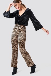 rut_velvet_button_bodysuit_1031-005649-0002_03c.jpg