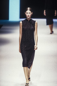 salvatore-ferragamo-ss-1999-3.thumb.JPEG.97e8e0c4daf3eb80023cfbc6a1e21e44.JPEG