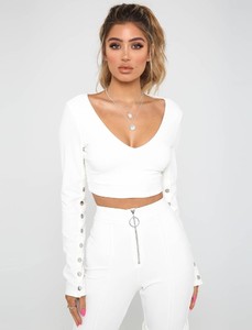 shopify_f1461cb1c592e52b5fb0b28f2472e87f_karter-top-white_1230x1230.jpg