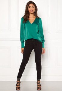 vero-moda-genova-ls-v-neck-top-alpine-green_1.jpg